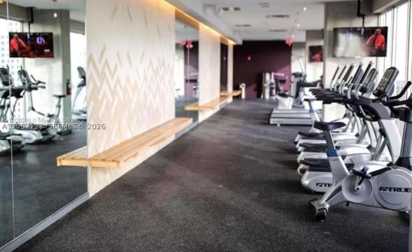 Centro, 151 SE 1st St #PH-11, Miami, Florida 33131, image 1