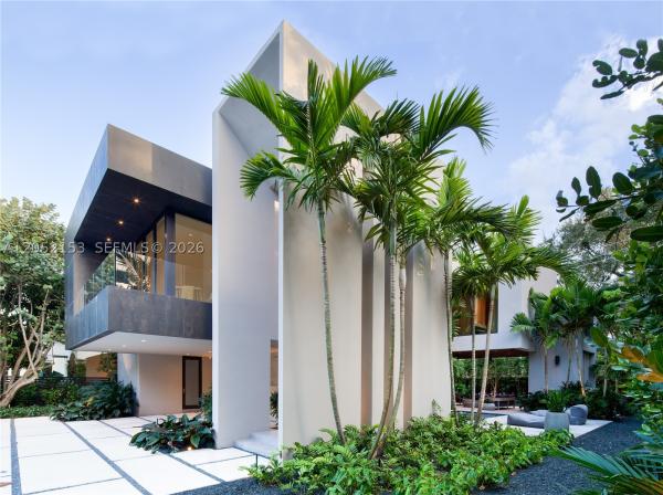 Pinecrest Manor, 3910 Battersea Rd, Miami, Florida 33133, image 3