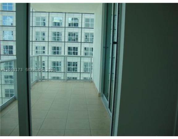 Met 1, 300 S Biscayne Blvd #T-3511, Miami, Florida 33131, image 3