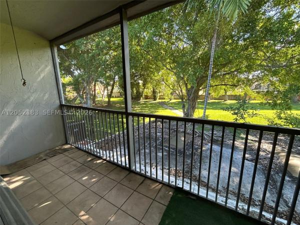 11047 SW 154th Ct, Unincorporated Dade County, Florida 33196, image 2