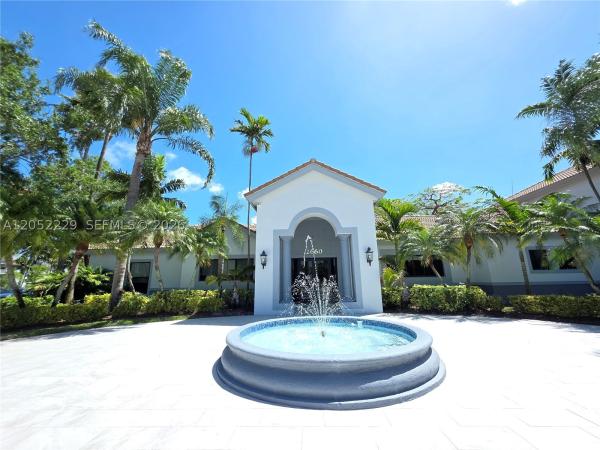 Royal Grand, 2620 S University Dr #111, Davie, Florida 33328, image 2
