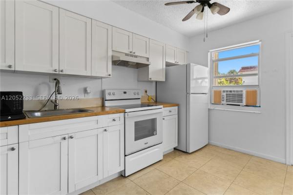 Harbour Hall, 609 NE 6th Ct #C, Boynton Beach, Florida 33435, image 1