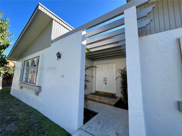 Central Dania Heights, 240 SE 7th St, Dania Beach, Florida 33004, image 1