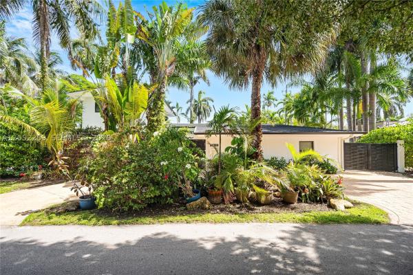 North Bay Island, 7810 Beachview Dr, North Bay Village, Florida 33141, image 2