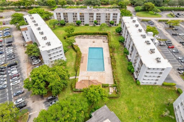 Lakeshore At University Park, 8720 N Sherman Cir #101, Miramar, Florida 33025, image 2