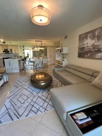 19901 E Country Club Dr #2505, Aventura, Florida 33180, image 2
