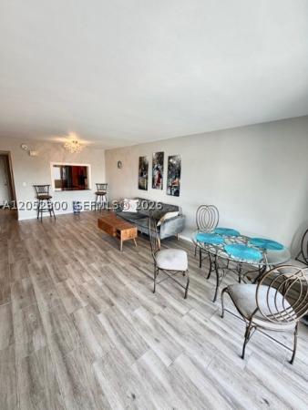 Gulfstream Garden, 215 SE 3rd Ave #306C, Hallandale Beach, Florida 33009, image 2