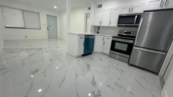 1933 Washington St #1935, Hollywood, Florida 33020, image 1