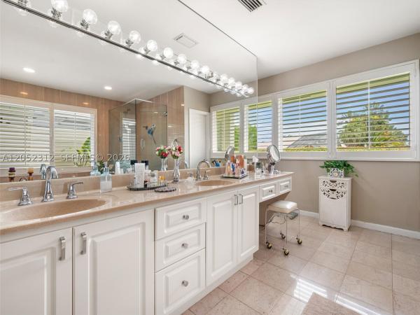 10321 SW 89th Ave, Unincorporated Dade County, Florida 33176, image 2
