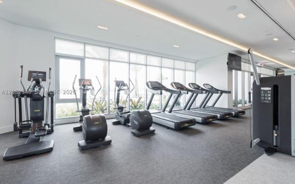 The Reserve At Marina Palms, 17111 Biscayne Blvd #1705, North Miami Beach, Florida 33160, image 2