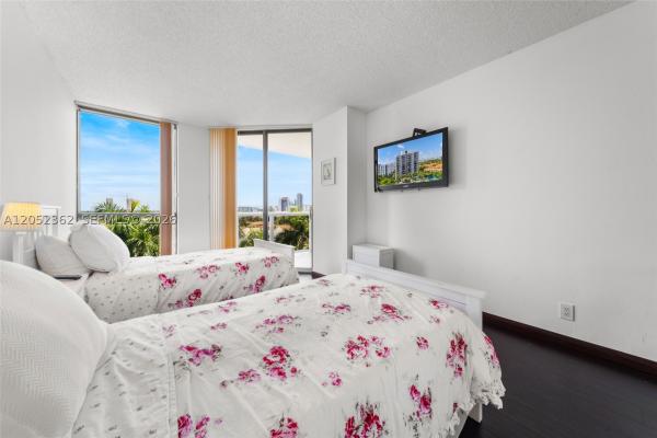 Harbor Tower At The Waterways, 3598 Yacht Club Dr #601, Aventura, Florida 33180, image 3