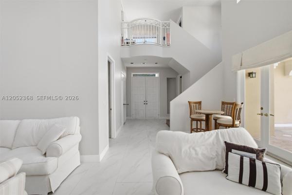 Island Way, 3722 NE 208th Ter, Aventura, Florida 33180, image 3