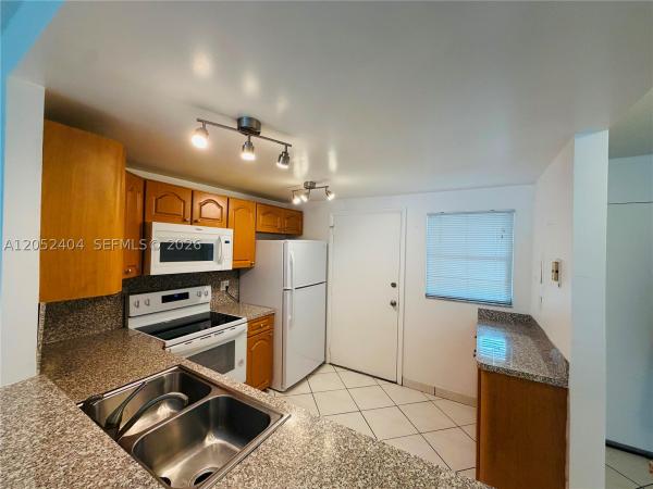 Eden Isles, 3550 NE 169th St #112, North Miami Beach, Florida 33160, image 1
