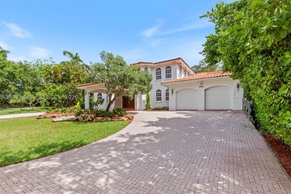 Sunrise Point, 145 W Sunrise Ave, Coral Gables, Florida 33133, image 1
