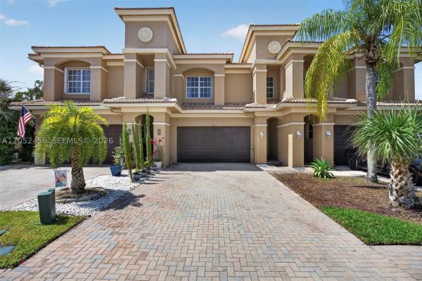 Bella Terra, 212 Catania Way, Royal Palm Beach, Florida 33411, image 2