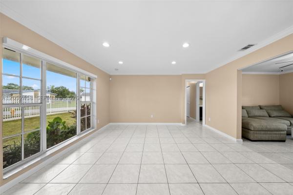 10761 SW 153rd St, Unincorporated Dade County, Florida 33157, image 2