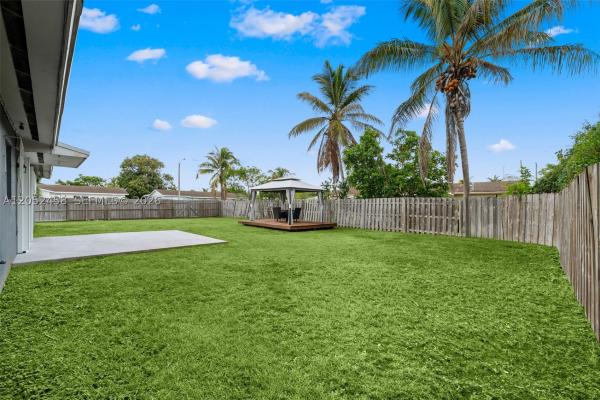 10761 SW 153rd St, Unincorporated Dade County, Florida 33157, image 3