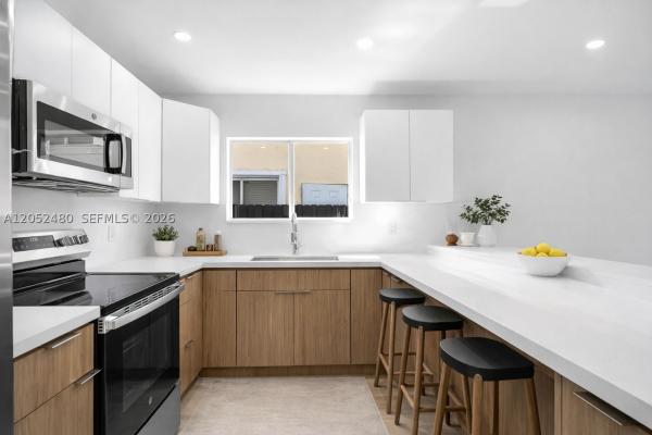 Emilios Place At Oasis, 354 NE 35th Ave, Homestead, Florida 33033, image 3