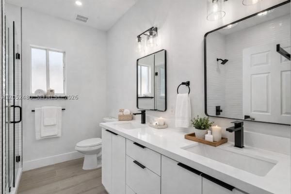 Emilios Place At Oasis, 354 NE 35th Ave, Homestead, Florida 33033, image 1