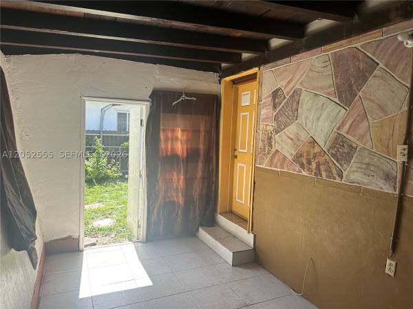 Rivera Manor, 440 NW 133rd St, North Miami, Florida 33168, image 1