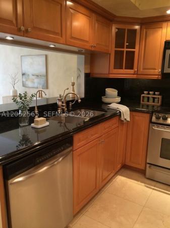 Venetia, 555 NE 15th St #26-G, Miami, Florida 33132, image 2