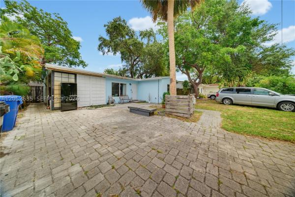 Croissant Park, 315 SW 19th St, Fort Lauderdale, Florida 33315, image 1