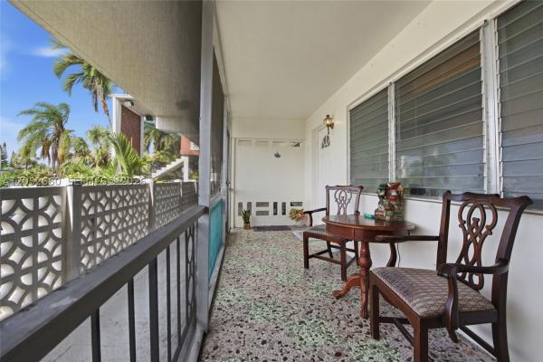 Floridian Arms, 1450 NE 170th St #209, North Miami Beach, Florida 33162, image 3