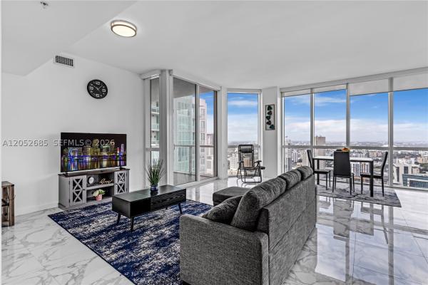 Vizcayne North, 244 Biscayne Blvd #4708, Miami, Florida 33132, image 1