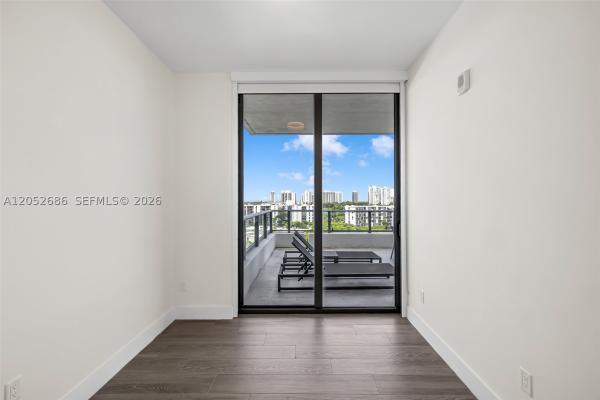 Aventura Parksquare Residences, 2960 NE 207th St #811, Aventura, Florida 33180, image 3