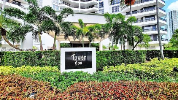 Mystic Pointe Tower 600, 3400 NE 192nd St #PH-7, Aventura, Florida 33180, image 3