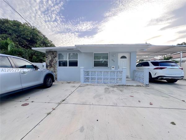 Highview, 940 NW 32nd Ct #FRONT, Miami, Florida 33125, image 2