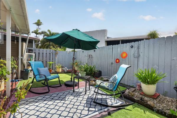 Camino Sheridan Villas, 2377 N 37th Ave, Hollywood, Florida 33021, image 3
