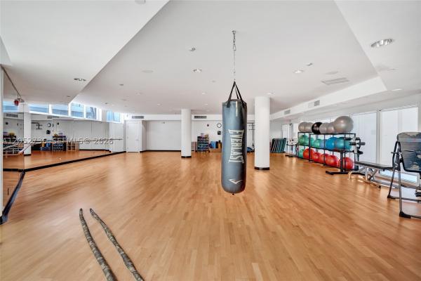 Hamptons West, 20281 E Country Club Dr #1907, Aventura, Florida 33180, image 2