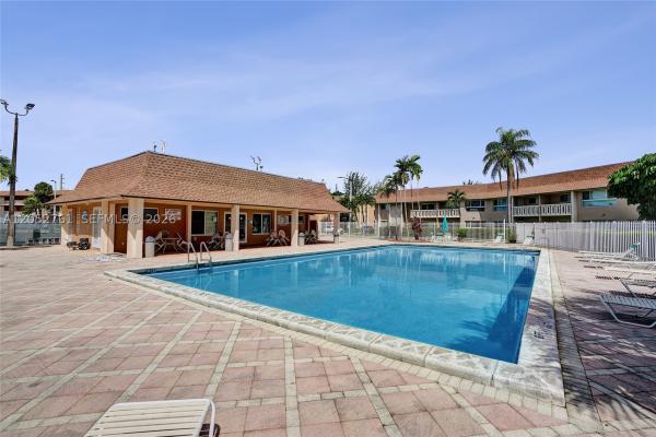 Villas Of Miami Lakes, 7430 Miami Lakes Dr #E-107, Miami Lakes, Florida 33014, image 2