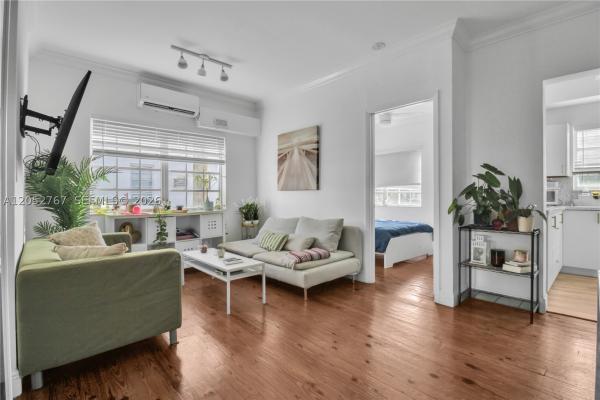 The Lorena, 830 10th St #1, Miami Beach, Florida 33139, image 1