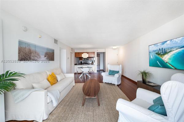 The Club At Brickell Bay, 1200 Brickell Bay Dr #2824, Miami, Florida 33131, image 3