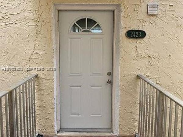 Samari Lake East, 10000 NW 80th Ct #2423, Hialeah Gardens, Florida 33016, image 3