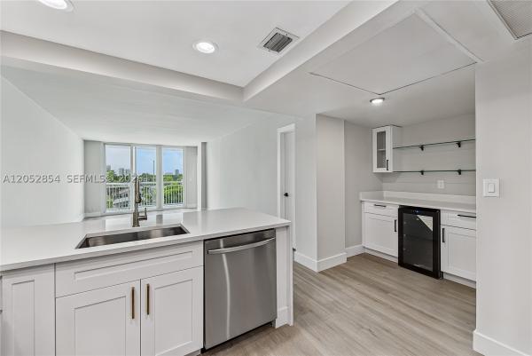 Venice Isle Tower, 155 Isle Of Venice Dr #602, Fort Lauderdale, Florida 33301, image 2