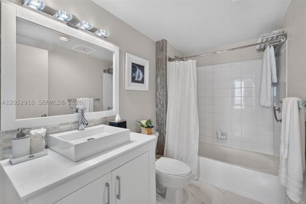 DoubleTree By Hilton Ocean Point Resort & Spa, 17375 Collins Ave #2101, Sunny Isles Beach, Florida 33160, image 1