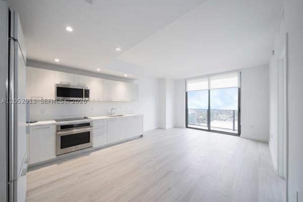 Brickell Heights West, 55 SW 9th St #3207, Miami, Florida 33130, image 1