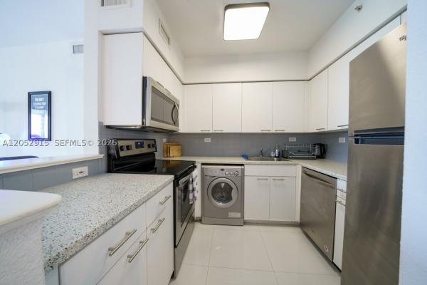 Flamingo South Beach, 1500 Bay Rd #474S, Miami Beach, Florida 33139, image 2