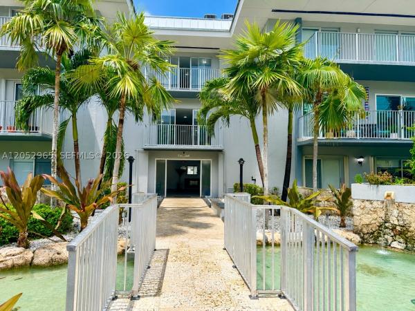 7401 SW 82nd St #303S, Unincorporated Dade County, Florida 33143, image 1