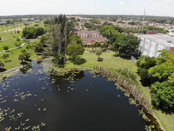 7423 NW 182nd St, Hialeah, Florida 33015, image 3