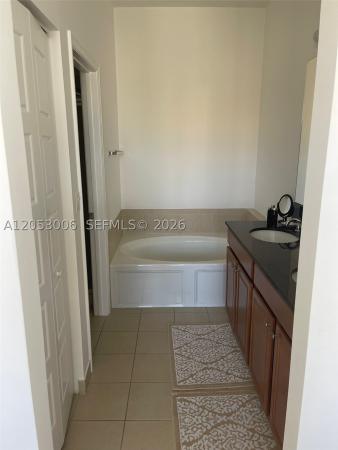 747 NE 193rd St, Unincorporated Dade County, Florida 33179, image 3