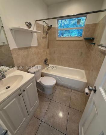 Hallandale Beach No HOA, 620 SW 7th Ave, Hallandale Beach, Florida 33009, image 3