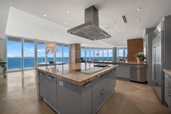 Continuum On South Beach The South Tower, 100 S Pointe Dr #2905, Miami Beach, Florida 33139, image 3