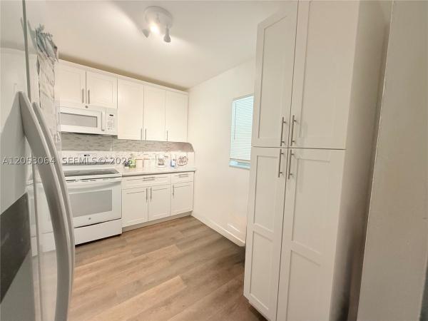 1800 N Lauderdale Ave #1118, Tamarac, Florida 33068, image 3