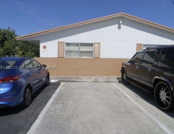 Sunshine Villas, 5311 NW 16th St, Lauderhill, Florida 33313, image 1