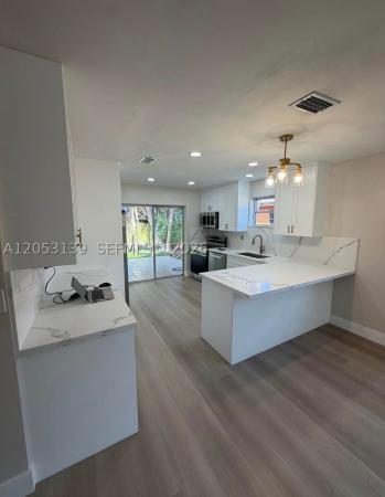 Saga View, Cutler Bay, Florida 33189, image 3