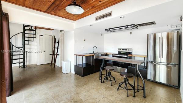 Windmill Gate, 6439 Lemon Tree Ln, Miami Lakes, Florida 33014, image 1